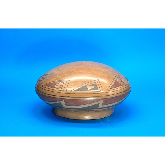 Emeterio Ortiz R, Signed Pottery Mata Ortiz, Black Scarab Beetle Design interior - Picture 12 of 15